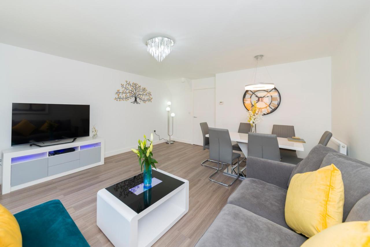 Greenfield Modern 3Br Home - Southcote Lane , Редінг Екстер'єр фото
