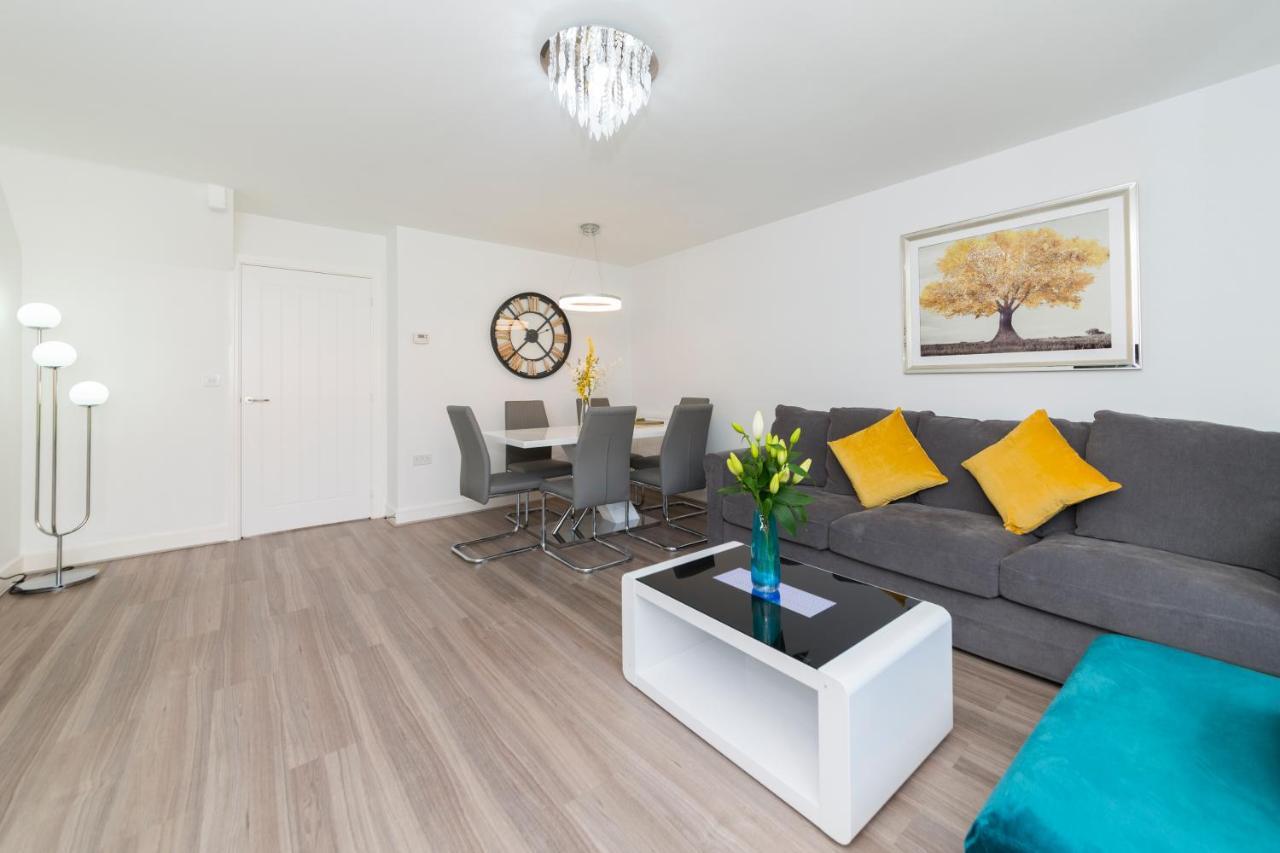 Greenfield Modern 3Br Home - Southcote Lane , Редінг Екстер'єр фото